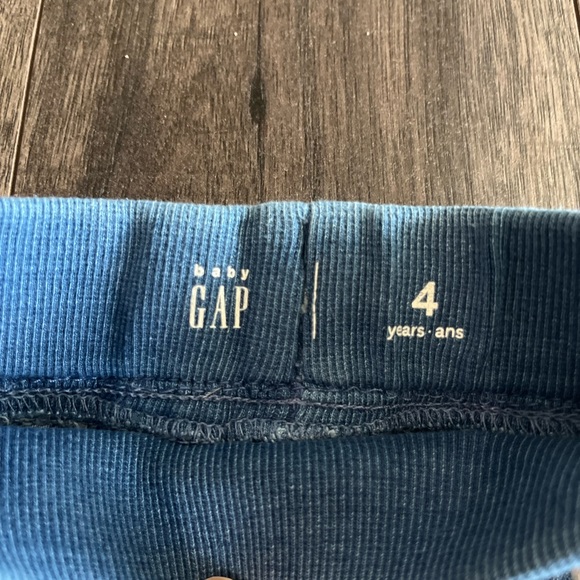 Gap jean shorts 4t - Picture 4 of 5